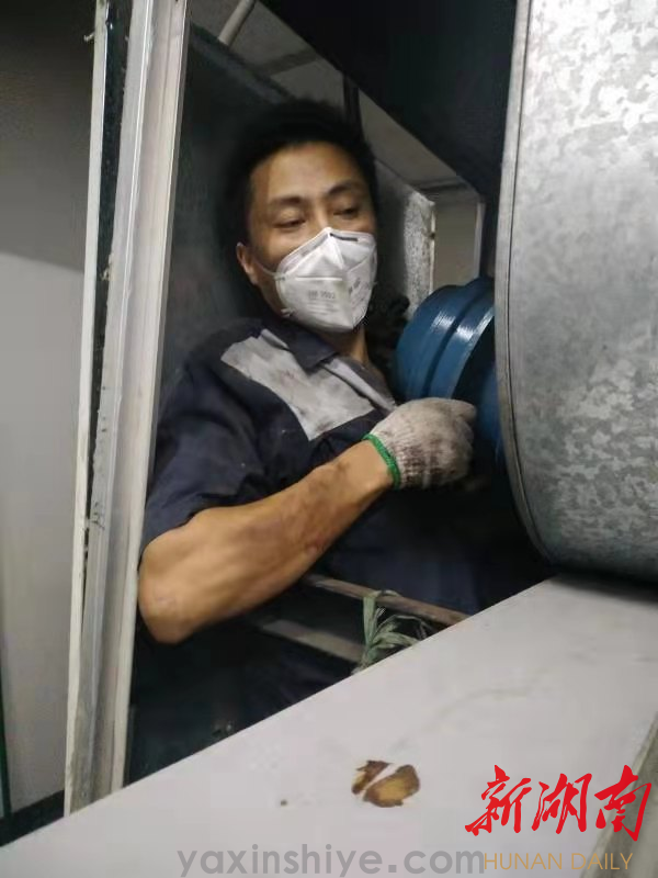 党员刘焕林，，一个肯钻研、、、有继承的新时代“奉献者(图2)